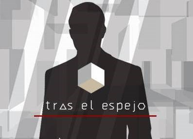 Tras el espejo